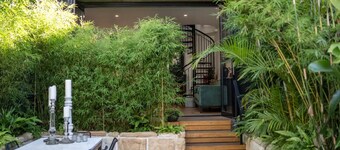 UNIQUE- Boutique Designer - The Barn Paddington