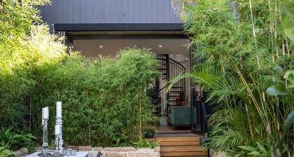 UNIQUE- Boutique Designer - The Barn Paddington