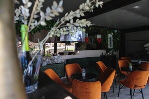 Bar ved poolen