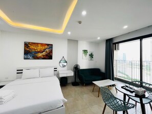 Apartment, 1 Bedroom, City View | Iron/ironing board, free WiFi - Vinhome D'Capital-Nam Khánh (cau giay)