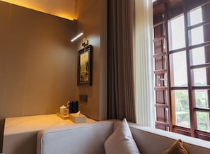 Executive Suite | Blackout drapes, soundproofing, iron/ironing board, free WiFi - Horkeo Boutique Hotel (Xam Neua)