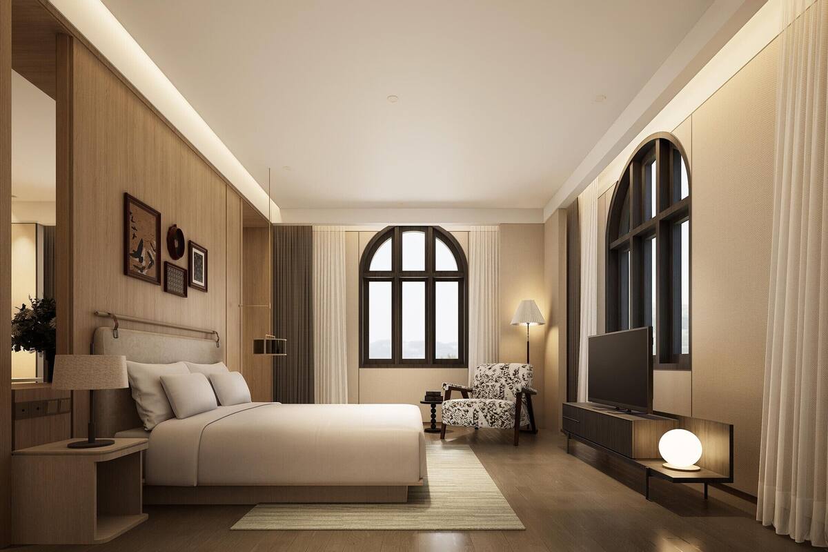 Blackout drapes, soundproofing, iron/ironing board, free WiFi