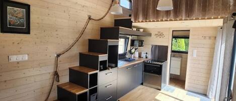 微波炉、烤箱、炉灶、洗碗机