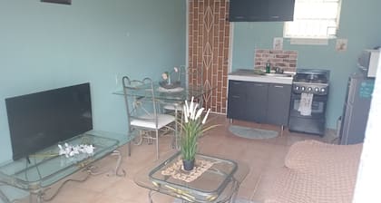 Charming safe 1-bedroom apartment, WiFi, AC in amazing island Curacao Willemstad
