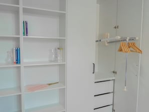 Iron/ironing board, free WiFi