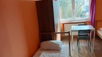 Quarto duplo | Individualmente mobiliados, ferros/tábuas de passar roupa