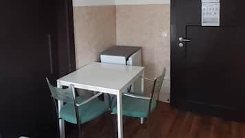 Tomannsrom | Individuelt innredet, strykejern/-brett og wi-fi (inkludert)