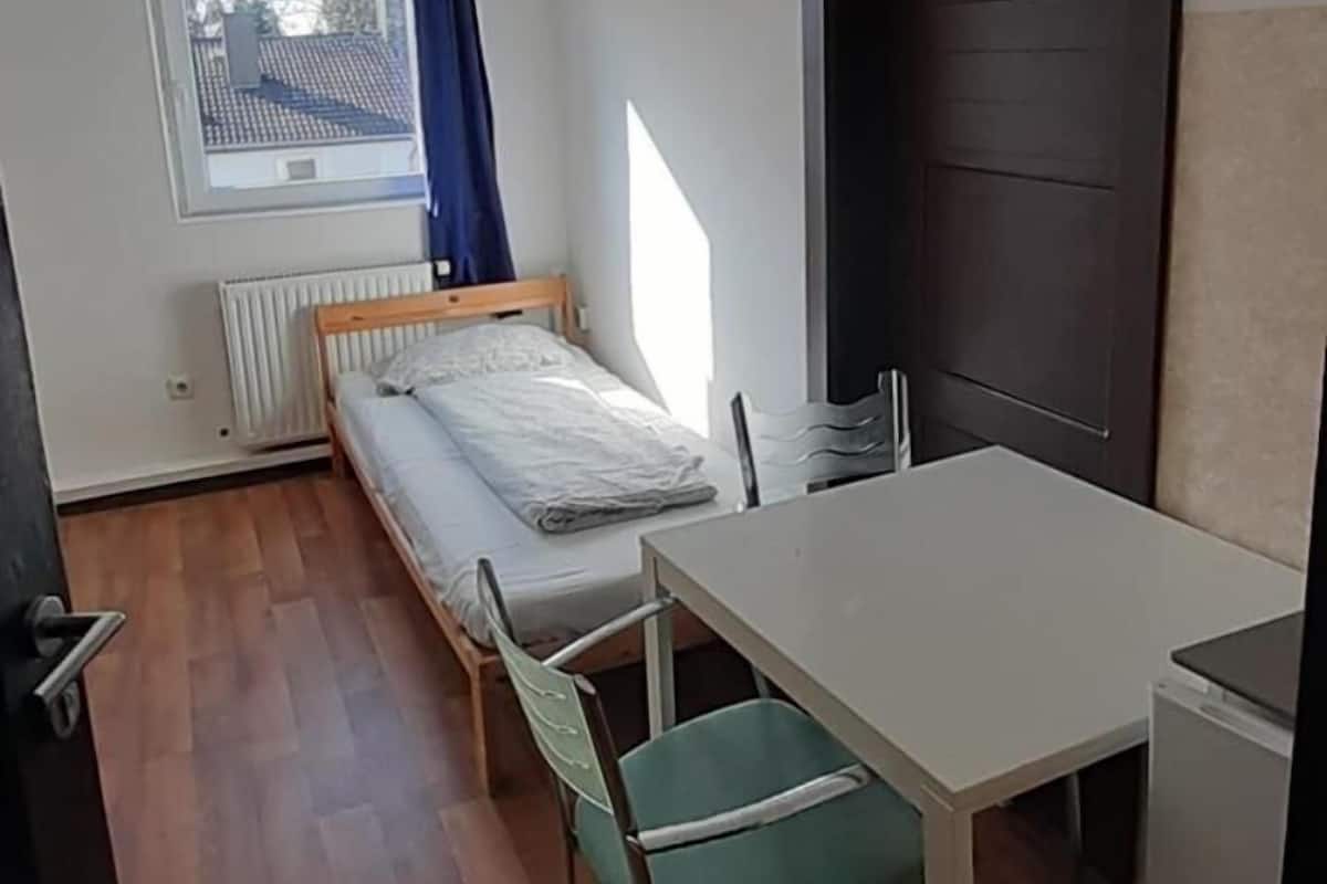 Individually furnished, iron/ironing board, free WiFi