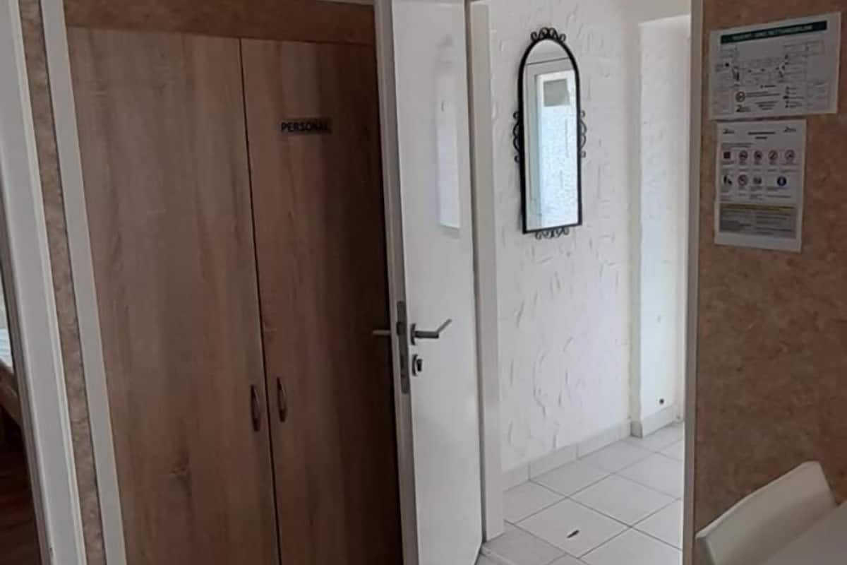 Individually furnished, iron/ironing board, free WiFi