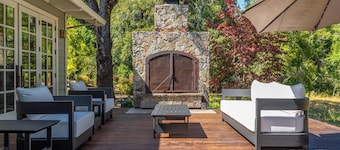 10 Acre Estate w/ Views | Teahouse | Pickleball