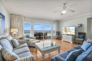 Smart TV, DVD player, books, offices