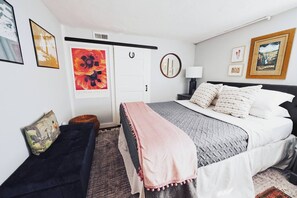 1 bedroom, iron/ironing board, travel cot, free WiFi