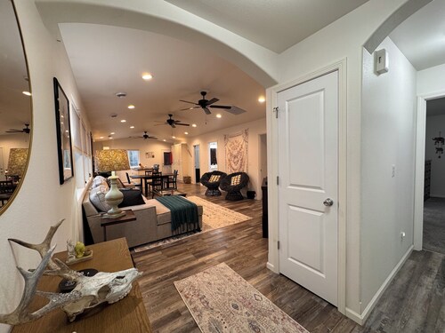 Discover our inviting 3-bdrm, 2-bathroom home, ideally situated near fairgrounds, hospital, VA, & downtown Sheridan. This newer-built residence offers all the comforts & conveniences you need for a pleasant stay, making it perfect for longer stays.