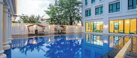 Outdoor pool