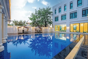 Outdoor pool - Xinmylin Boutique Resort Hotel (Pattaya)