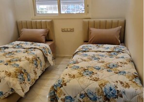 Apartment, 2 Bedrooms, Smoking, City View