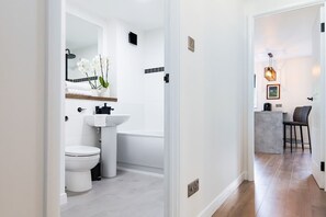 シャワー、ヘアドライヤー