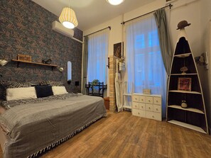 2 bedrooms, desk, soundproofing, iron/ironing board