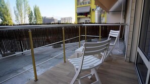 Classic Apartment, City View | Terrace/patio