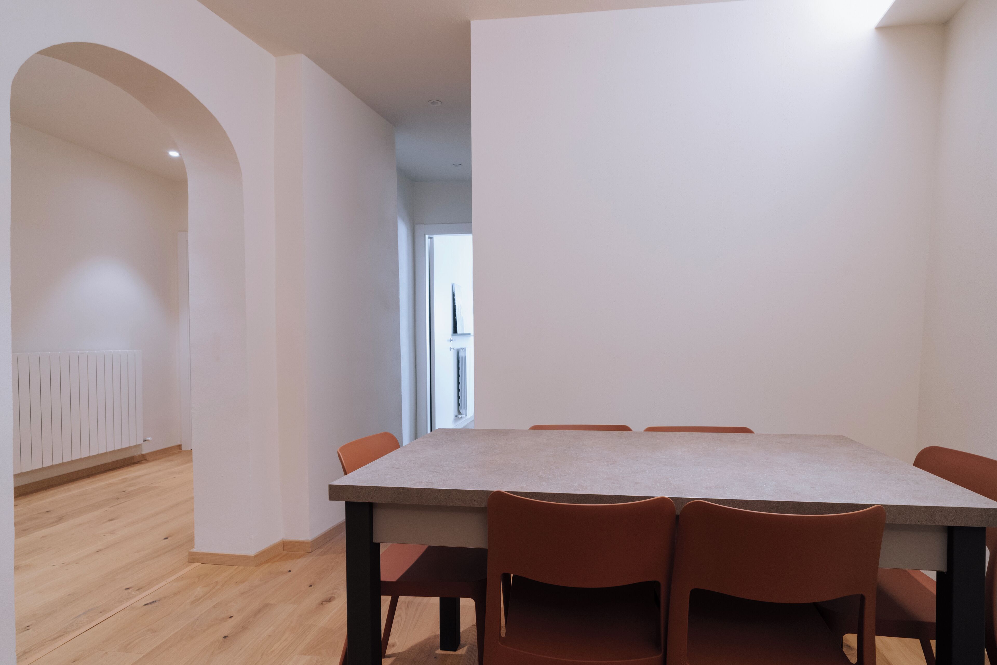 Standard Apartment | Living area | 32-inch flat-screen TV with satellite channels