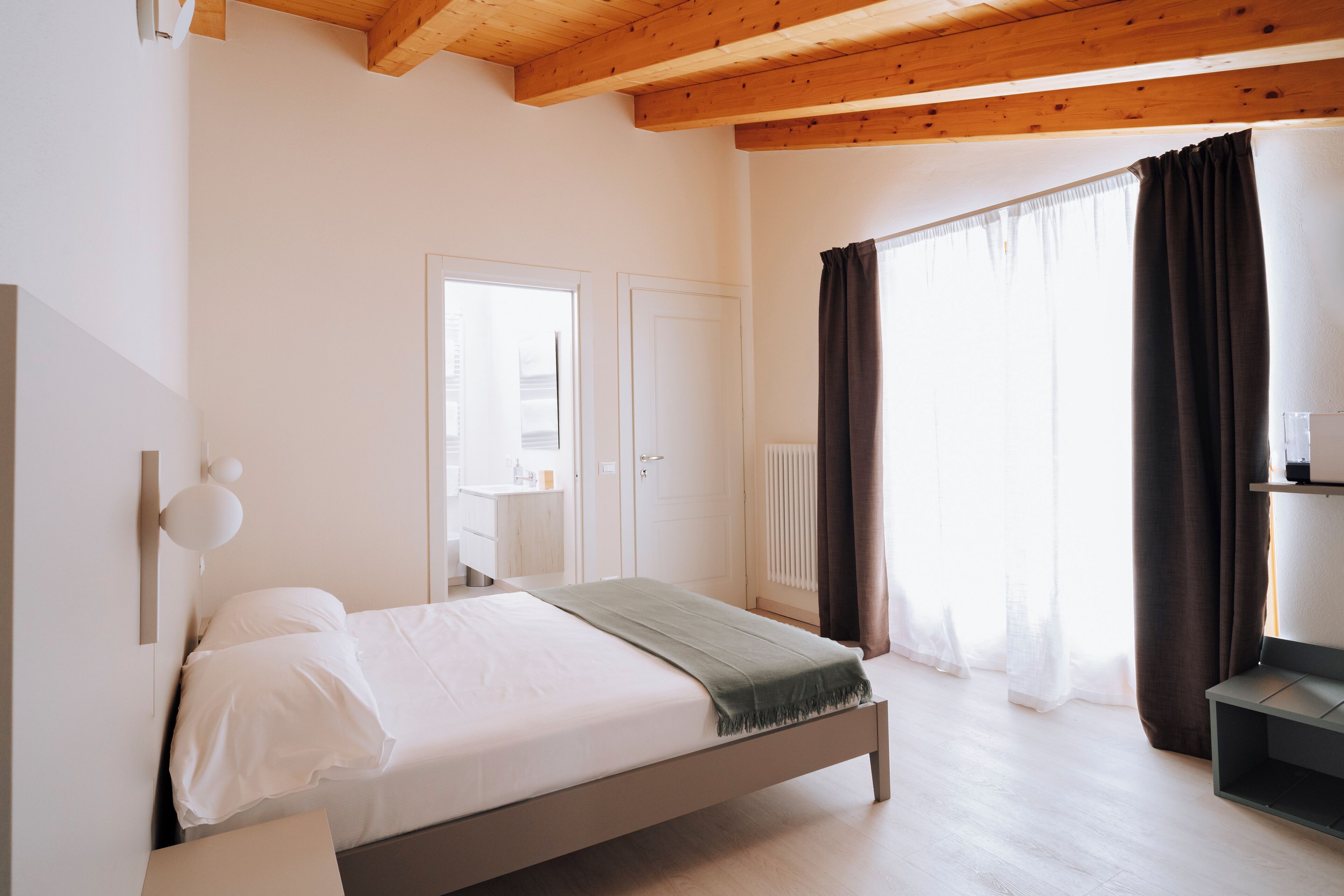 高級客房 | 免費 Wi-Fi、床單