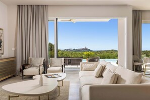 Televisie en een open haard