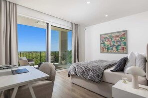 4 chambres, fer et planche à repasser, Wi-Fi, draps fournis