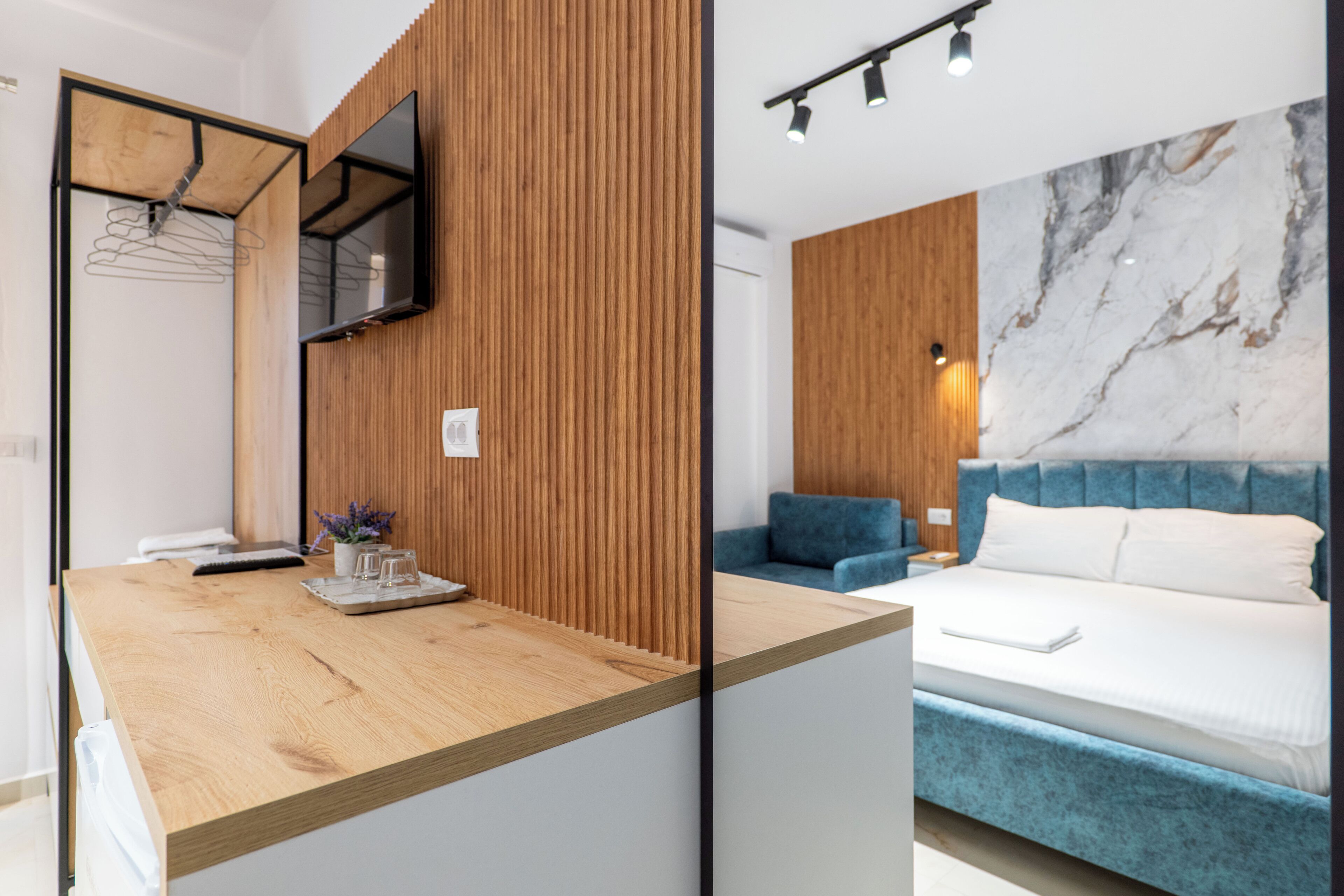 Bureau, chambres insonorisées, Wi-Fi gratuit