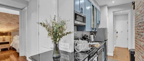 Fridge, microwave, oven, stovetop