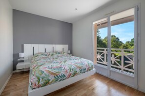 4 chambres, fer et planche à repasser, Wi-Fi gratuit