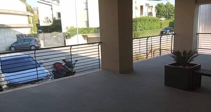 Ai piedi della collina