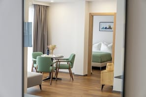 Espace de travail pour ordinateur portable, chambres insonorisées