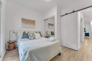 Iron/ironing board, WiFi, bed sheets