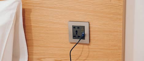 Escritorio y wifi gratis