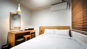 Standard Double Room, City View | Desk, free WiFi
