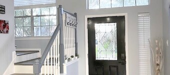Modern 4BR Retreat Extended Stay Ideal. SW Houston