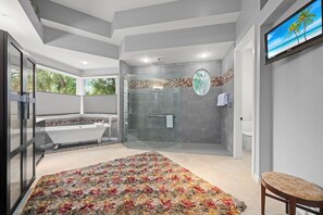 Shower, hair dryer, towels - Sanctuary Chateau: Stunning Home in Exclusive Community! (Sanibel)