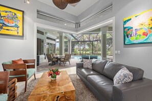 スマートテレビ、書斎 / ワークスペース