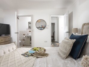 3 chambres, Wi-Fi gratuit, draps fournis