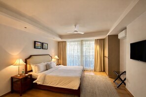 In-room safe, desk, iron/ironing board, free WiFi - Eden Wellness & Hospitality (Dehradun)