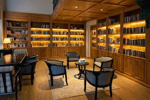Library - Eden Wellness & Hospitality (Dehradun)
