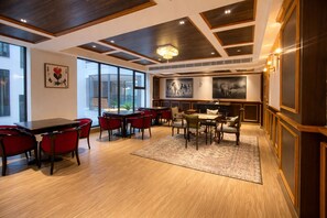 Lobby pihenő