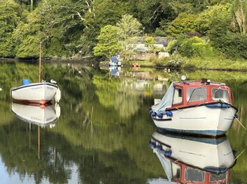 Bateau, L'Eau, Ressources En Eau, Plan D'Eau, Navire, Bateaux Et Nautique - Materiel Et Fournitures, Vert, Voie Navigable, Réflexion, Cours D'Eau