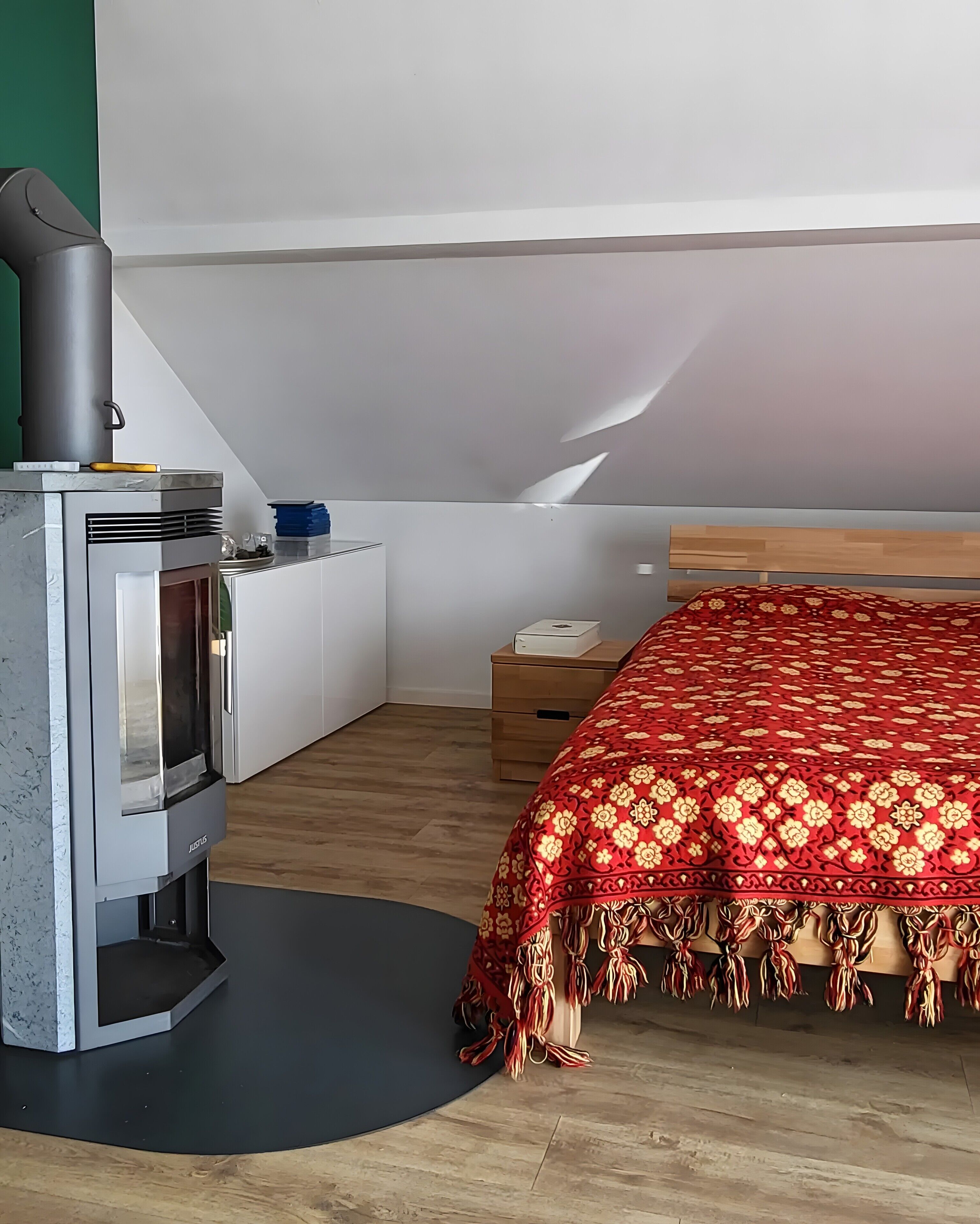 1 室のベッドルーム、デスク、WiFi、ベッドシーツ