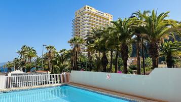 Piscina a l'aire lliure