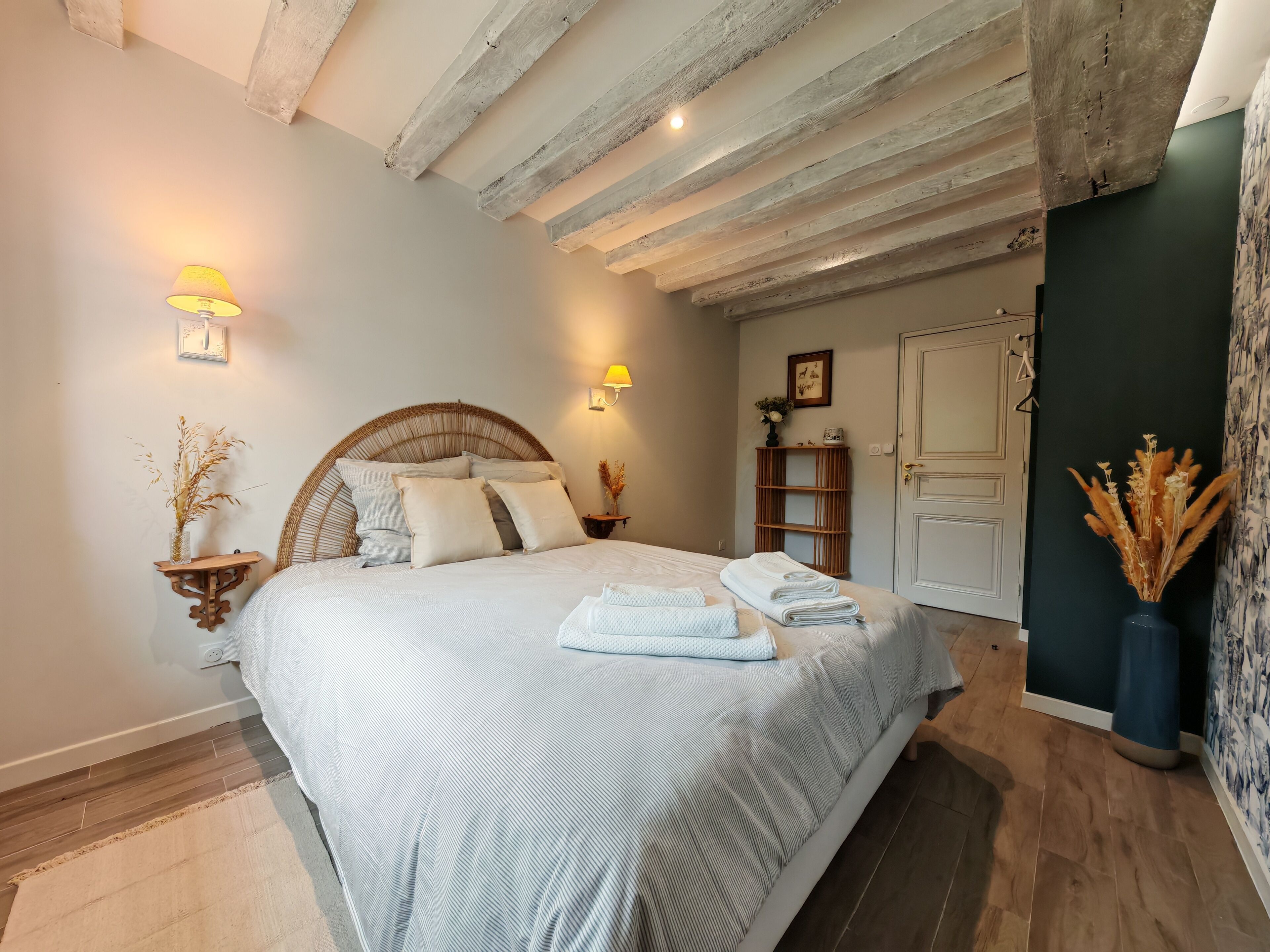 4 slaapkamers, een strijkplank/strijkijzer, wifi, beddengoed