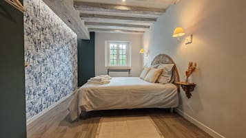 4 slaapkamers, een strijkplank/strijkijzer, wifi, beddengoed