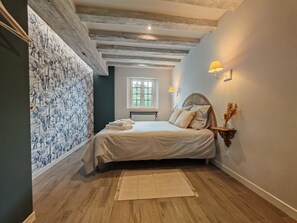 4 camere, ferro/asse da stiro, Wi-Fi, lenzuola