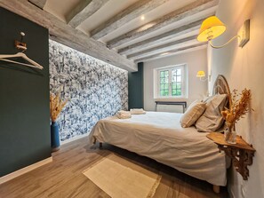 4 makuuhuonetta, silitysrauta/-lauta, Wi-Fi, vuodevaatteet