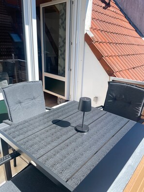 Outdoor dining - Holiday Apartment Leuchtfeuer (Norden)